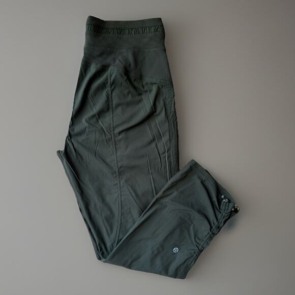 Lululemon Dance Studio Pants Women's 6 Green Cropped Sweatpants Loungewear Yoga - Picture 1 of 9